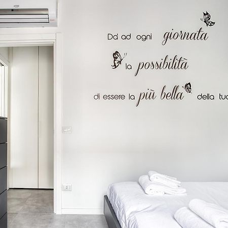 Sleek City Abode In Maciachini Milano Esterno foto